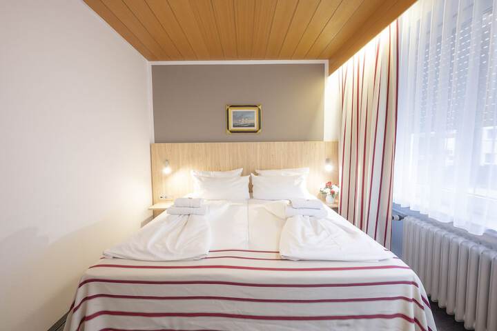 Room 21 of 63