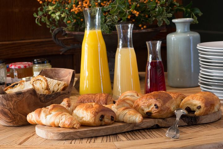 Breakfast/Coffee Service 113 of 138