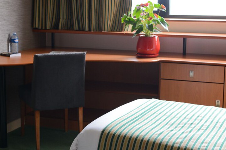 Room 30 of 113