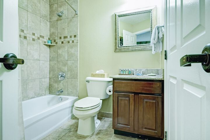 Room 25 of 109