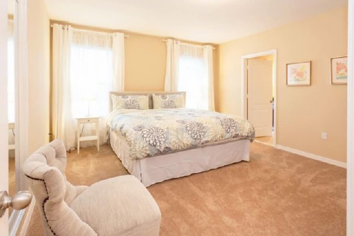 Room 7 of 19