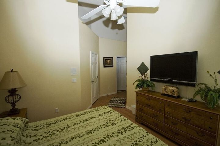 Room 5 of 21