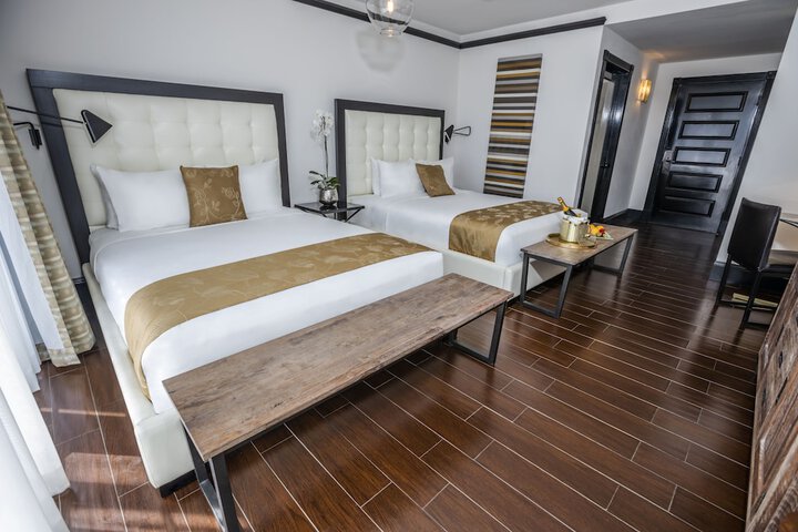 Classic Double Queen Room (5 of 8)