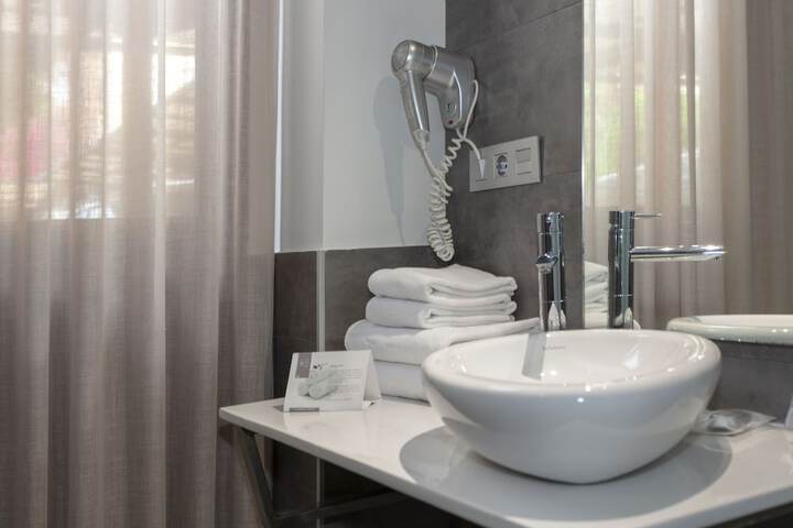 Bathroom Interior Photo