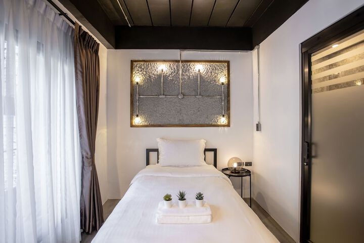 Room 10 of 55