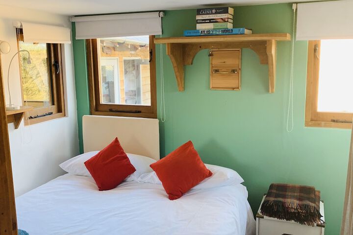 Room 38 of 178