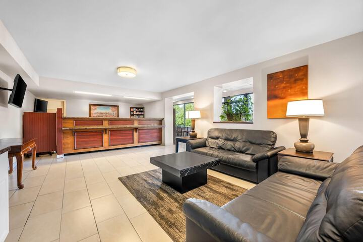 Hotel Interior 4 of 51