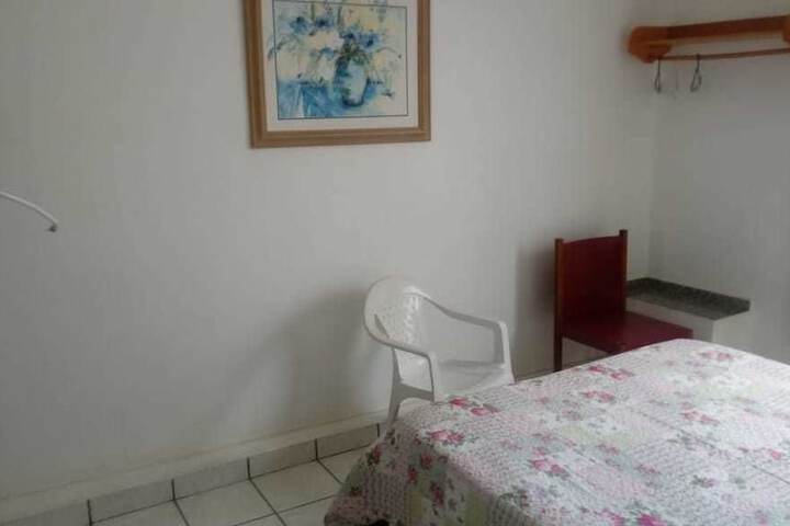 Room 4 of 9