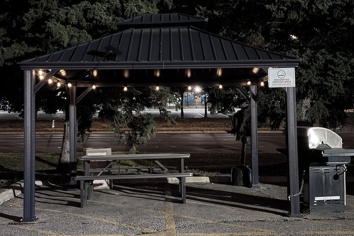 Hotel Exterior 26 of 29