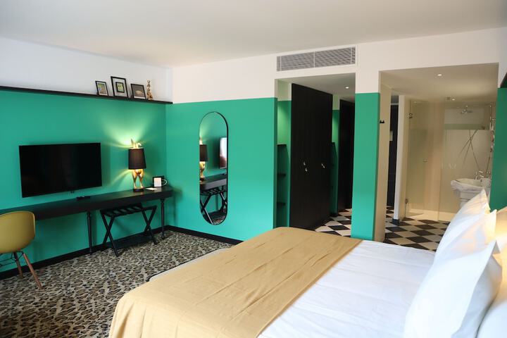 Room 13 of 54
