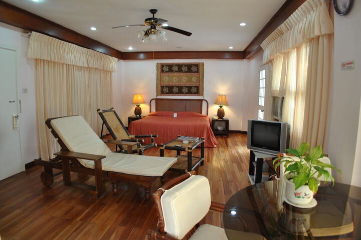 Room 12 of 61