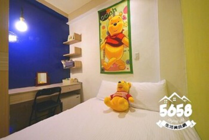 Room 19 of 46