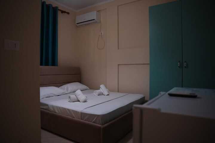 Room 14 of 54