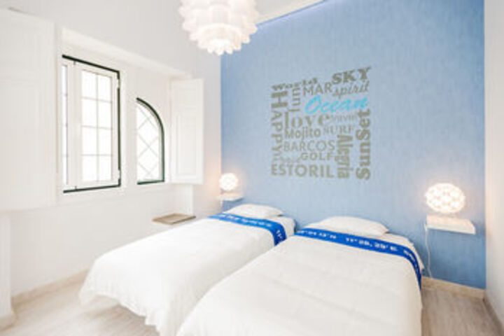 Room 34 of 53