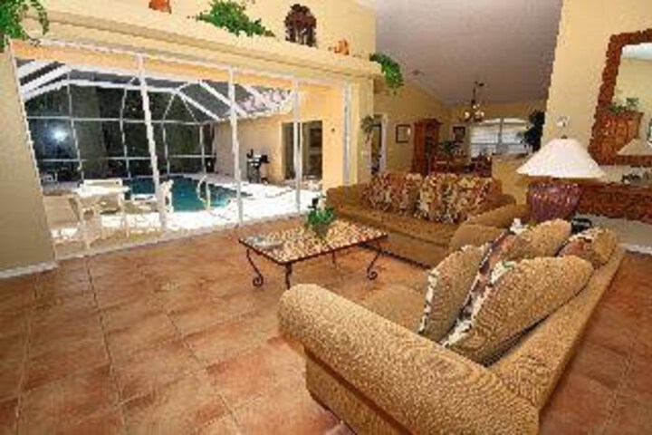 Photo of Universal Vacations Naples