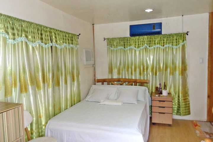 Room 27 of 43