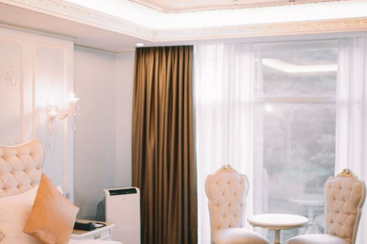 Room 14 of 71