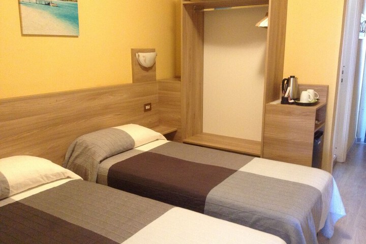 Room 15 of 63