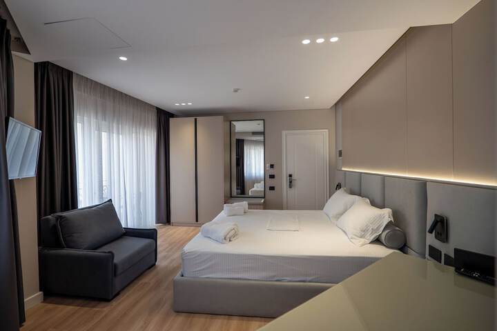 Room 17 of 41