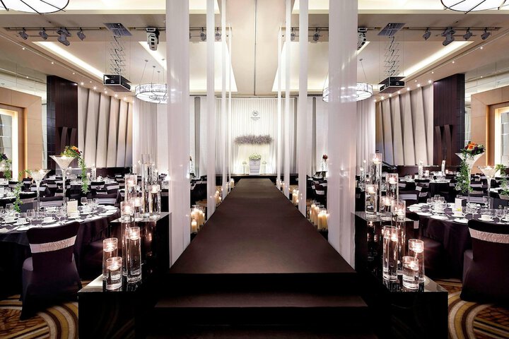 Ballroom/Hall 65 of 96