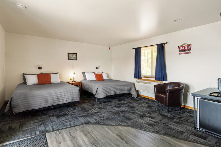 Room 42 of 154
