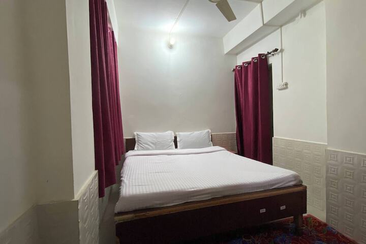 Room 26 of 57