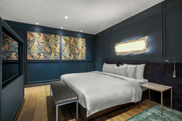 Room 38 of 280