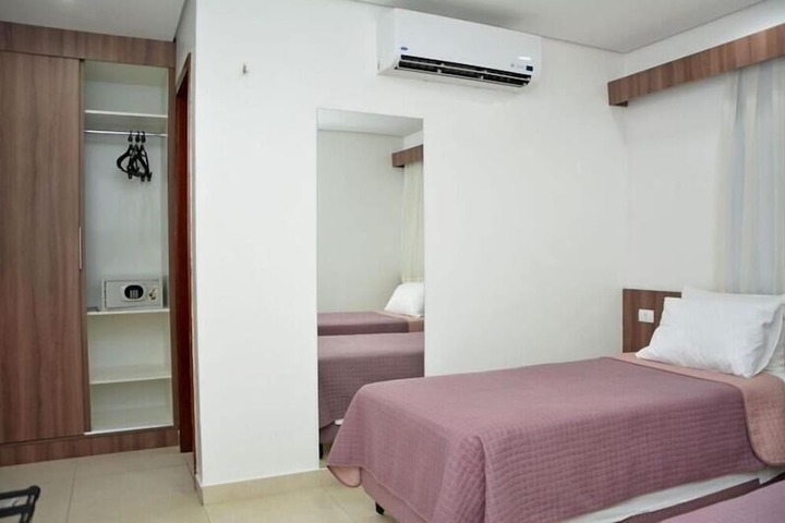 Room 17 of 50