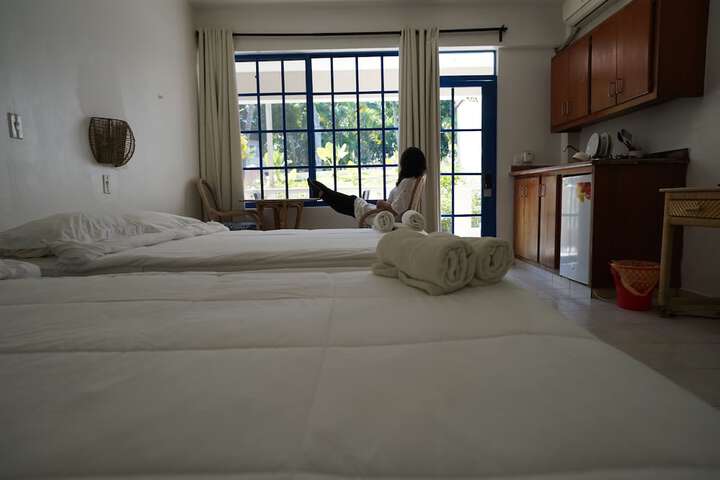 Room 5 of 44