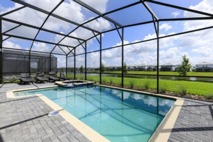 Exterior of 2931FS-Storey Lake