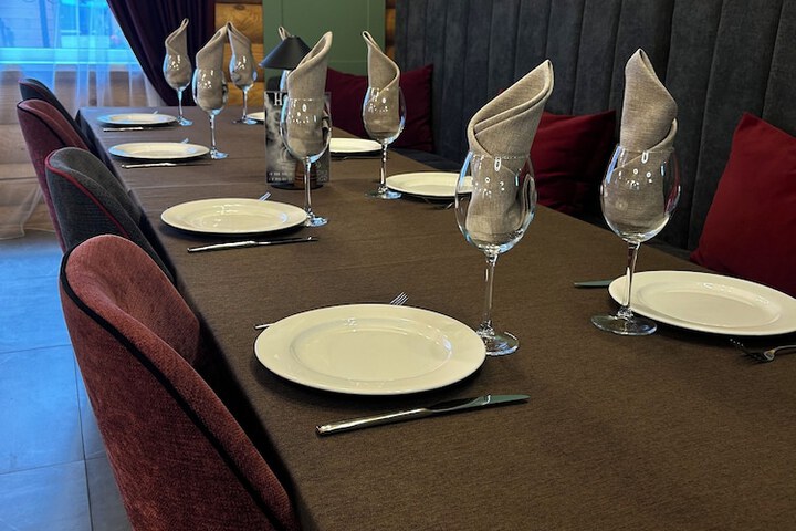 Dining 10 of 27