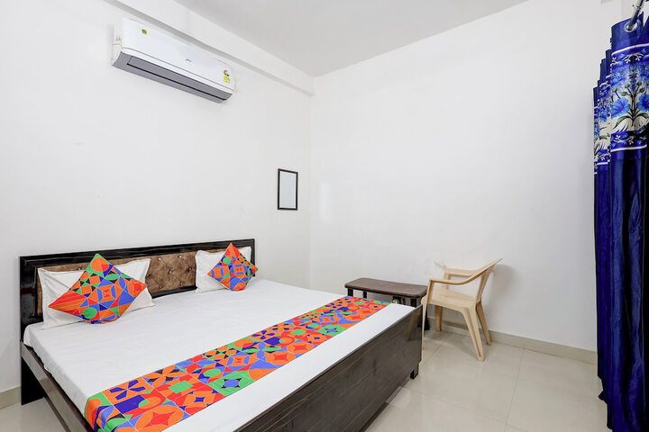 Room 14 of 27