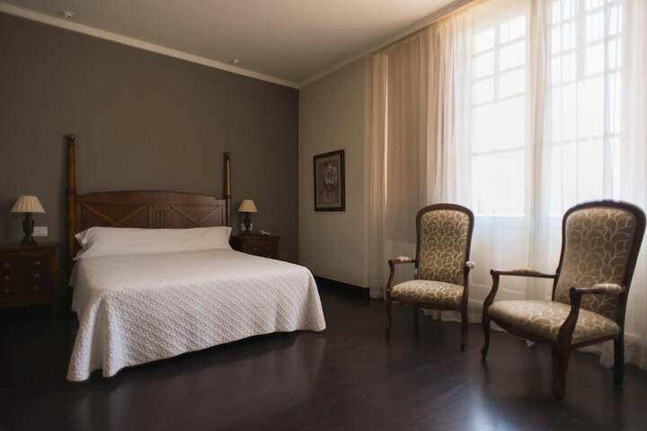 Room 6 of 24