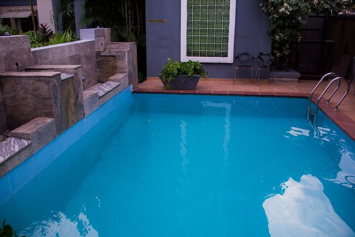 Pool 40 of 45