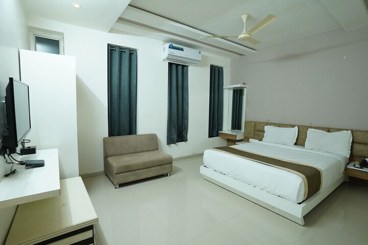 Room 18 of 27