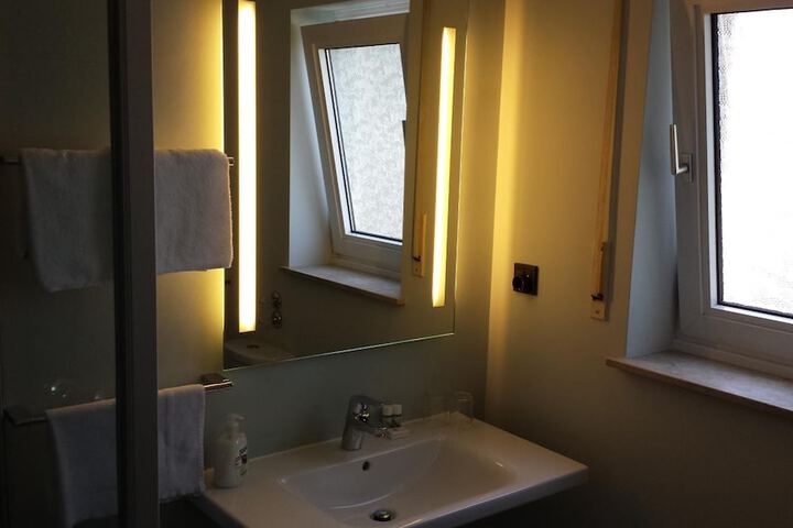 Clean Restrooms