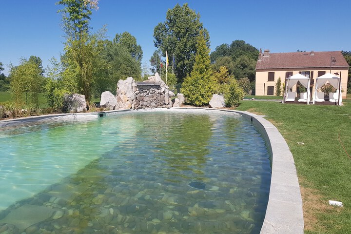 Pools & Facilities