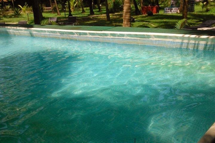 Pool 80 of 193