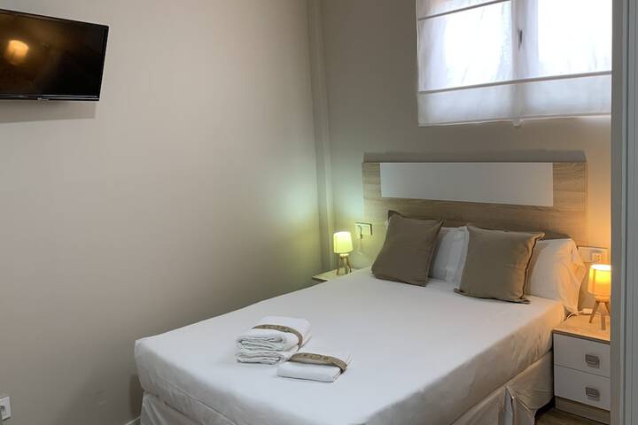 Room 15 of 27