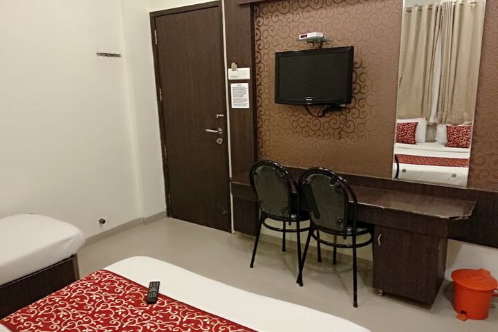 Room 30 of 51