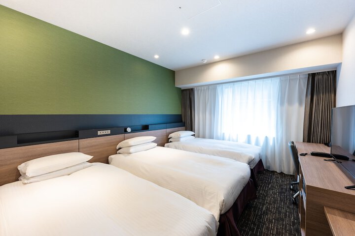 Room 13 of 40