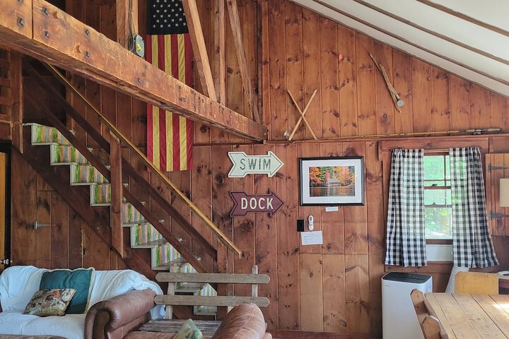 Room 85 of 212