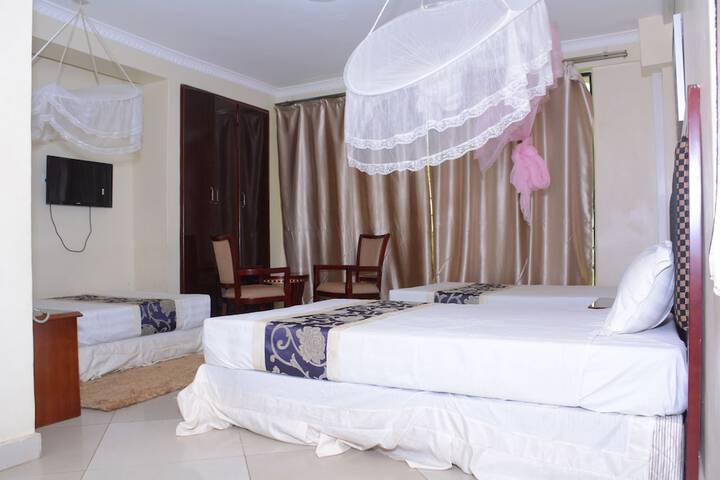 Room 16 of 32