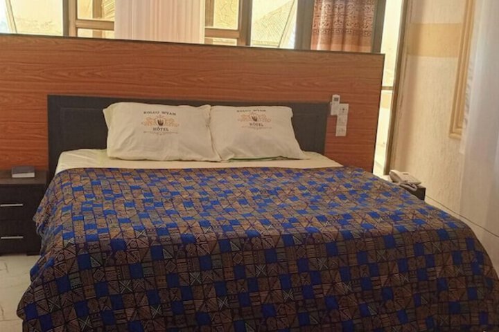 Room 40 of 285