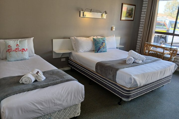 Room 7 of 28