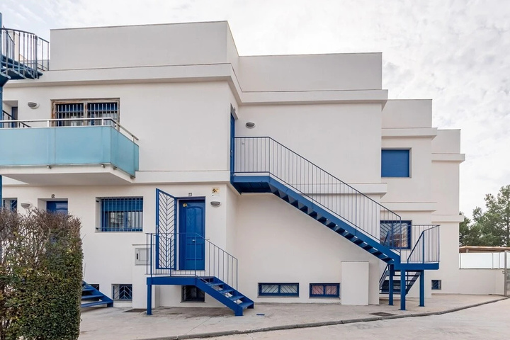 Comfortable Holiday Home in Lampolla With Swimming Pool