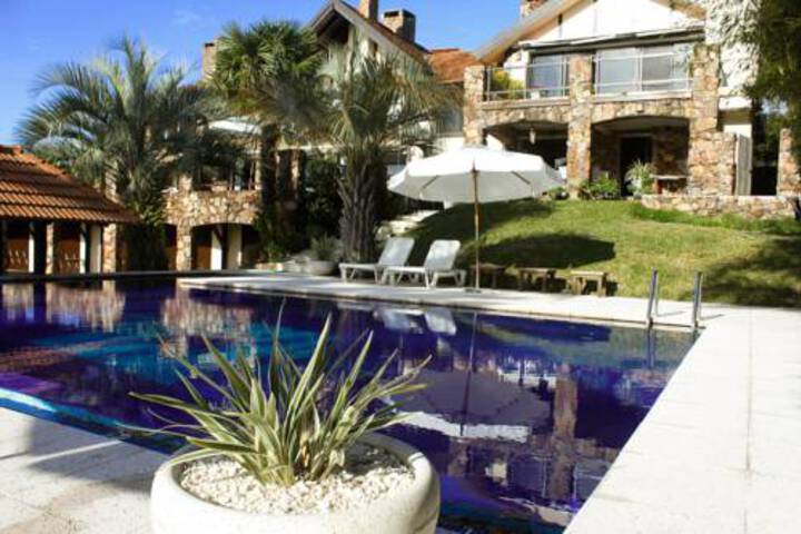 Pool 19 of 19