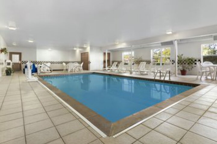 Pool 18 of 68