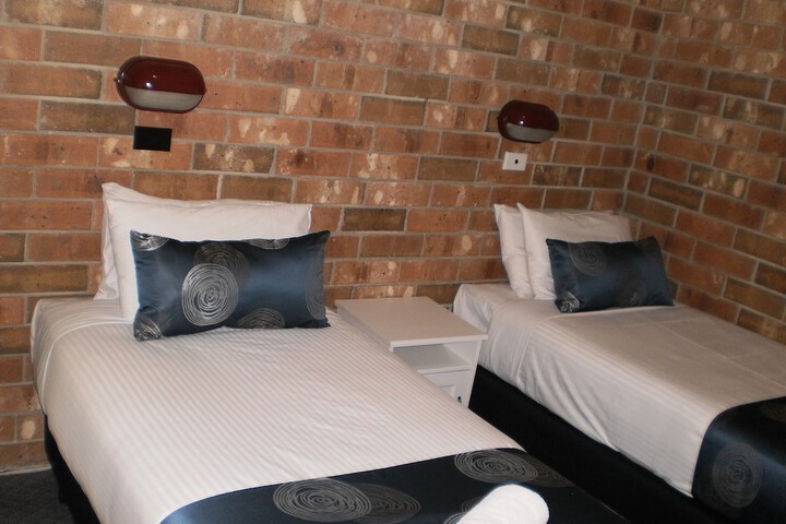 Room 12 of 46