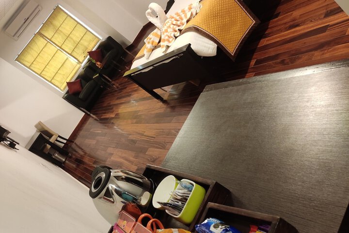 Room 6 of 38